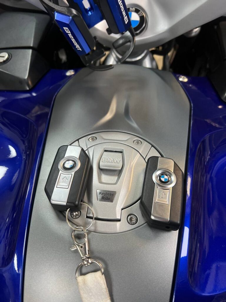 BMW ключ с чипом